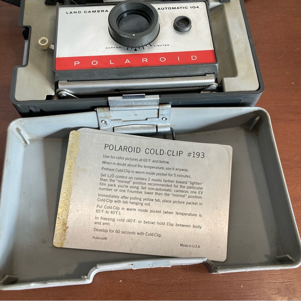 Vintage Polaroid Automatic 104 Land Camera with case and Flash Untested As Is - Picture 9 of 14